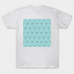 Winter pattern with handwritten lettering and hearts T-Shirt